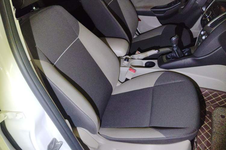 Used Ford Focus 2012 Sedan 1.6L Manual Comfort Model Right Front Seat