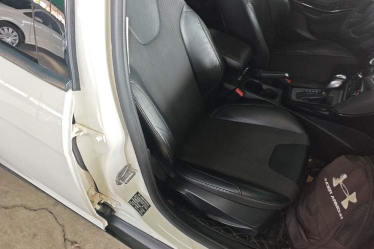 Used Ford Focus 2012 Hatchback 1.6L Automatic Fashion Edition Right Front Seat