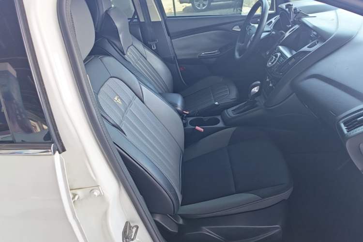 Used Ford Focus 2012 Hatchback 1.6L Automatic Comfort Model Right Front Seat