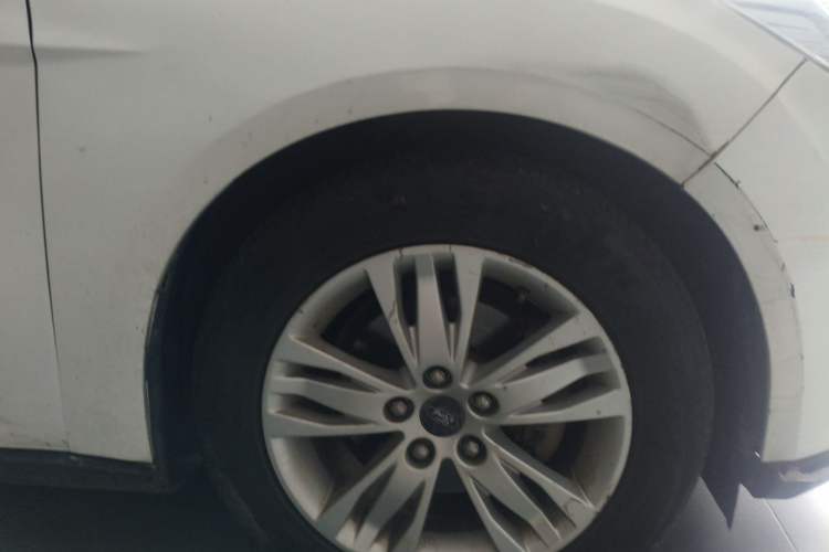 Used Ford Focus 2012 Hatchback 1.6L Manual Comfort Model Right Front Wheel Hub