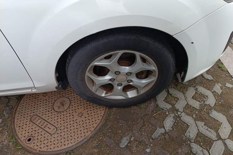Used Ford Focus 2012 Hatchback Classic 1.8L Manual Base Model Right Front Wheel Hub