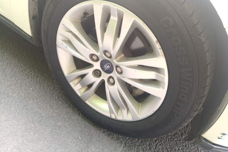 Used Ford Focus 2012 Hatchback 1.6L Manual Comfort Model Right Front Wheel Hub