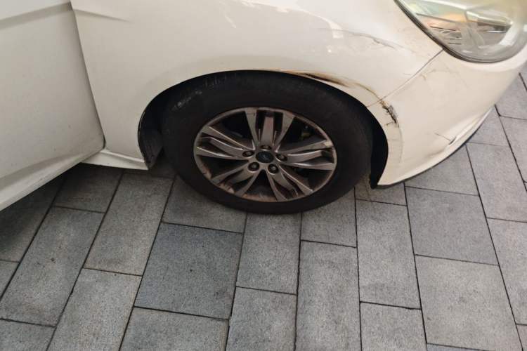 Used Ford Focus 2012 Hatchback 1.6L Manual Fashion Edition Right Front Wheel Hub