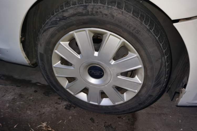 Used Ford Focus 2012 Hatchback Classic 1.8L Automatic Base Model Right Front Wheel Hub