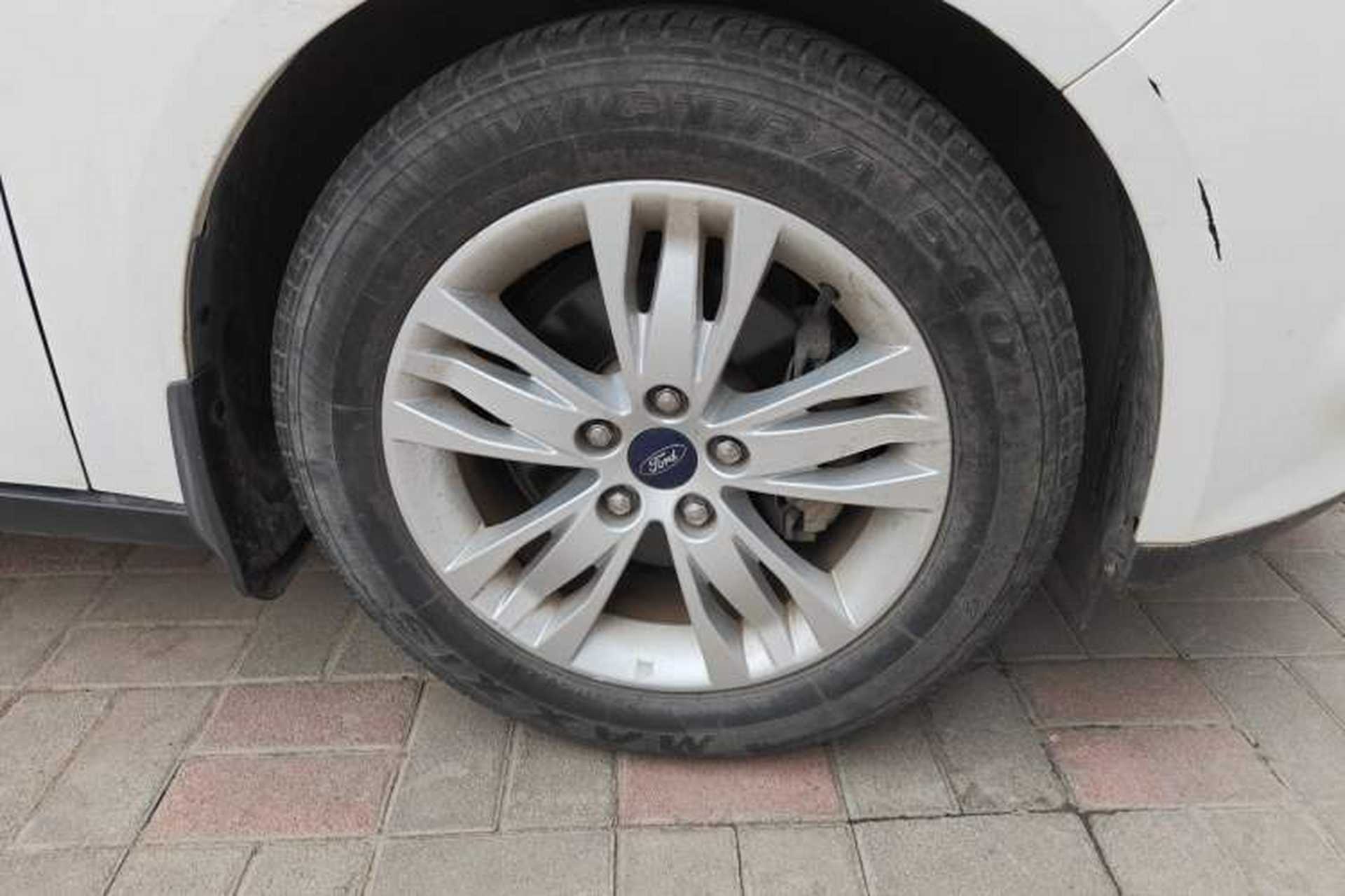 Used Ford Focus 2012 Hatchback 1.6L Manual Comfort Model Right Front Wheel Hub