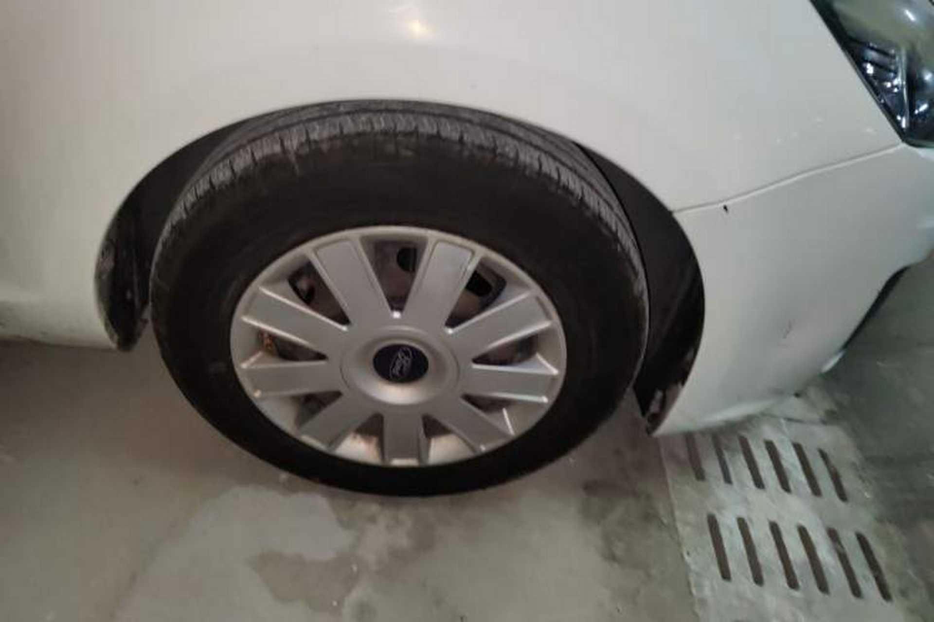 Used Ford Focus 2012 Hatchback Classic 1.8L Automatic Base Model Right Front Wheel Hub