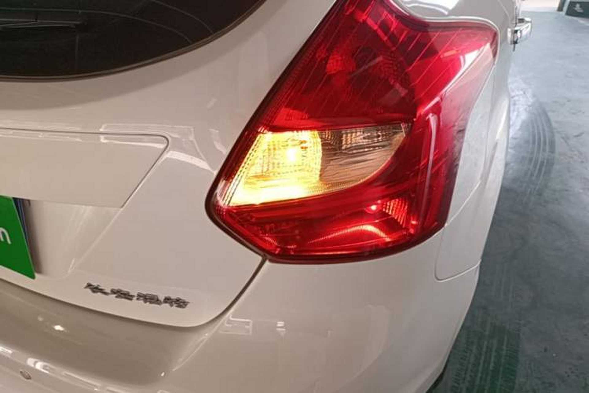 Used Ford Focus 2012 Hatchback 1.6L Automatic Fashion Edition Right Rear Taillight