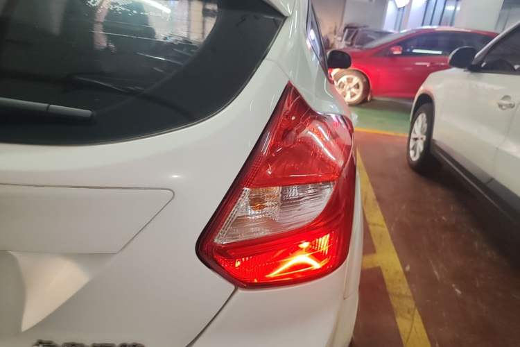 Used Ford Focus 2012 Hatchback 1.6L Automatic Comfort Model Right Rear Taillight