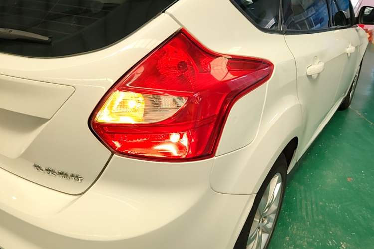 Used Ford Focus 2012 Hatchback 1.6L Automatic Comfort Model Right Rear Taillight