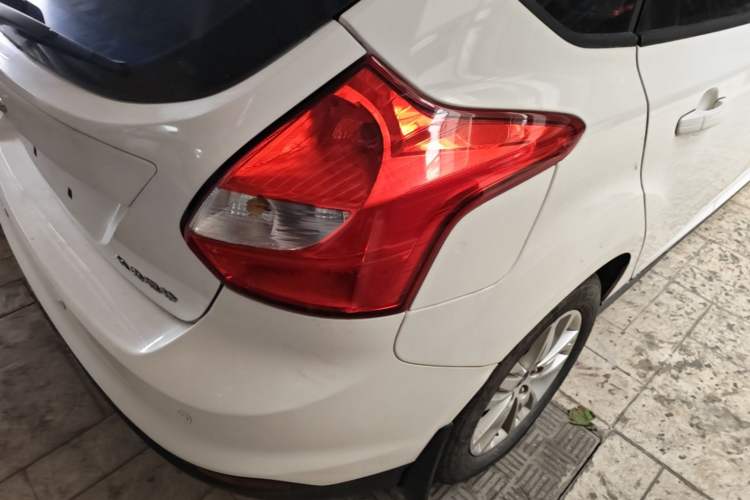 Used Ford Focus 2012 Hatchback 1.6L Automatic Comfort Model Right Rear Taillight