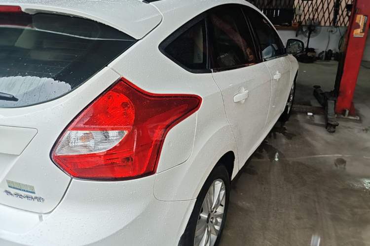 Used Ford Focus 2012 Hatchback 1.6L Automatic Comfort Model Right Rear Taillight