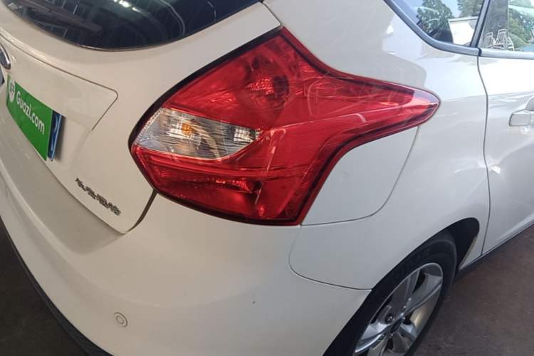 Used Ford Focus 2012 Hatchback 1.6L Automatic Fashion Edition Right Rear Taillight