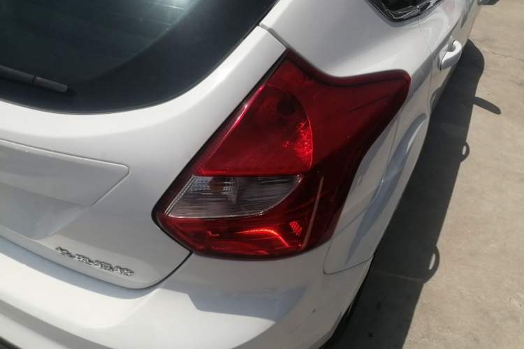 Used Ford Focus 2012 Hatchback 1.6L Automatic Fashion Edition Right Rear Taillight