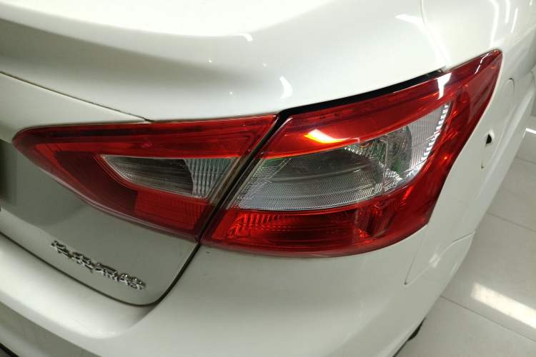 Used Ford Focus 2012 Sedan 1.6L Automatic Comfort Model Right Rear Taillight