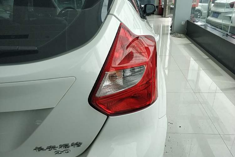 Used Ford Focus 2012 Hatchback 2.0L Automatic Luxury Sport Model Right Rear Taillight