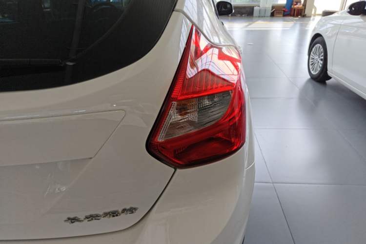 Used Ford Focus 2012 Hatchback 1.6L Automatic Comfort Model Right Rear Taillight