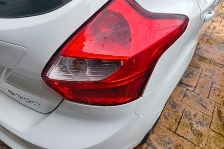 Used Ford Focus 2012 Hatchback 1.6L Automatic Comfort Model Right Rear Taillight