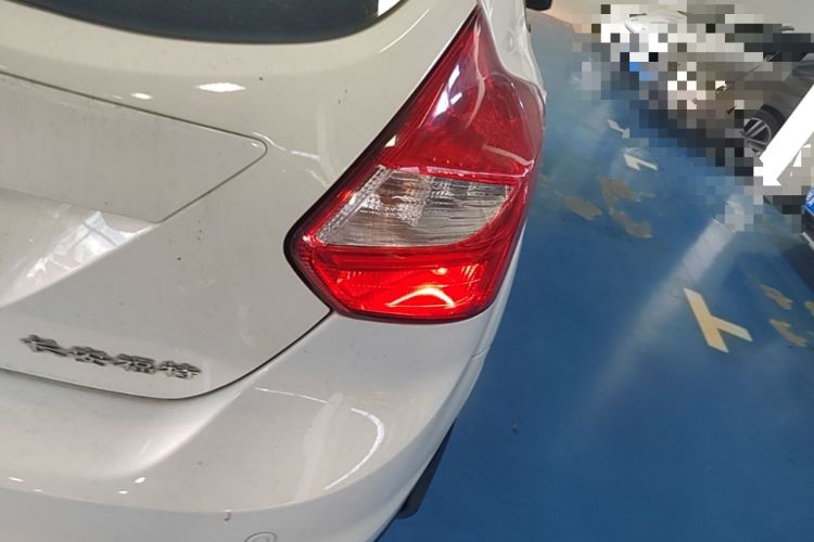 Used Ford Focus 2012 Hatchback 1.6L Automatic Fashion Edition Right Rear Taillight