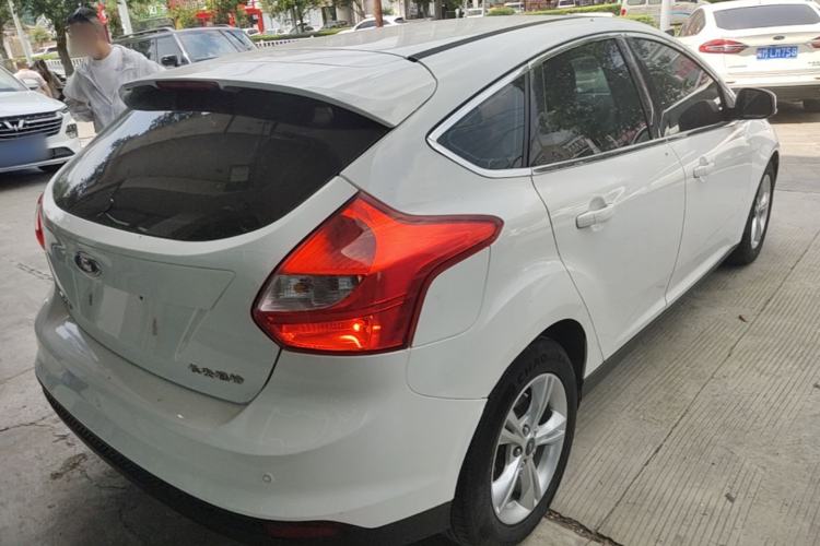 Used Ford Focus 2012 Hatchback 1.6L Automatic Fashion Edition Right Rear Taillight