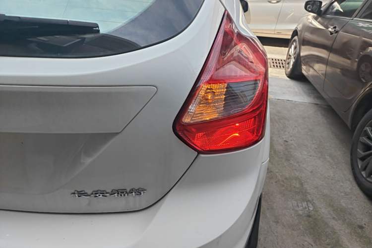 Used Ford Focus 2012 Hatchback 1.6L Automatic Comfort Model Right Rear Taillight