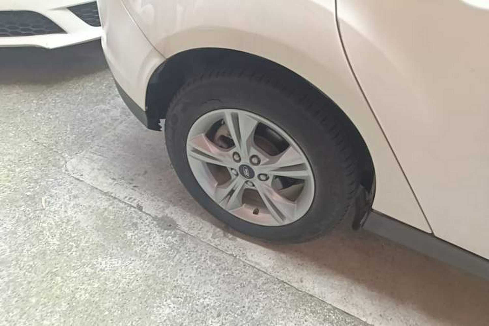 Used Ford Focus 2012 Hatchback 1.6L Automatic Fashion Edition Right Rear Wheel Hub
