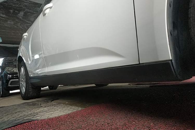Used Ford Focus 2012 Sedan 1.6L Manual Comfort Model Right Side Sill