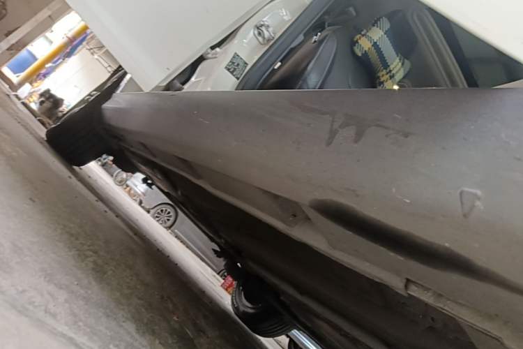 Used Ford Focus 2012 Hatchback 1.6L Automatic Fashion Edition Right Side Sill