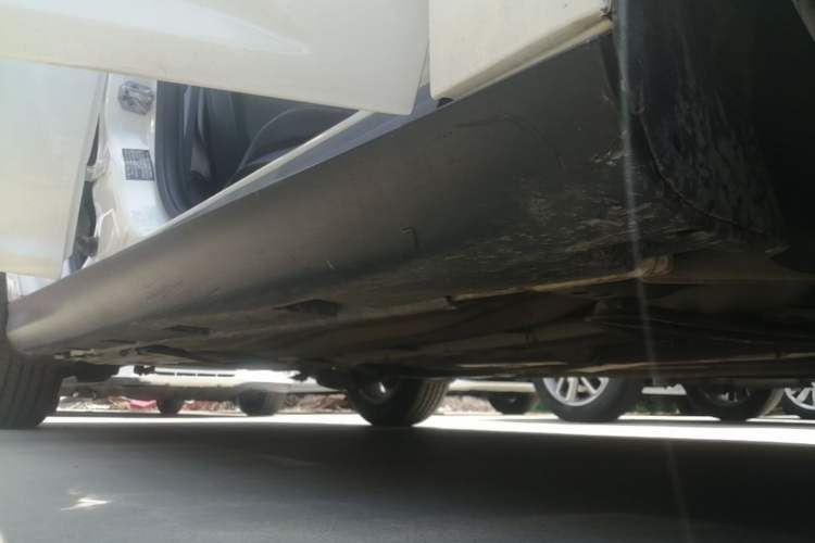 Used Ford Focus 2012 Hatchback 1.6L Automatic Fashion Edition Right Side Sill
