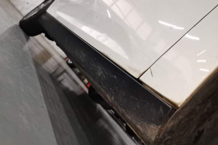 Used Ford Focus 2012 Sedan 1.6L Automatic Fashion Edition Right Side Sill