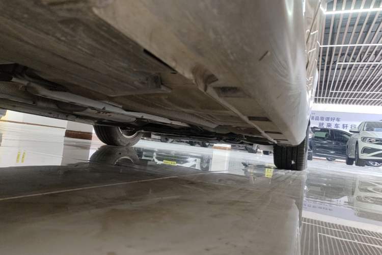 Used Ford Focus 2012 Hatchback 1.6L Automatic Fashion Edition Right Side Sill