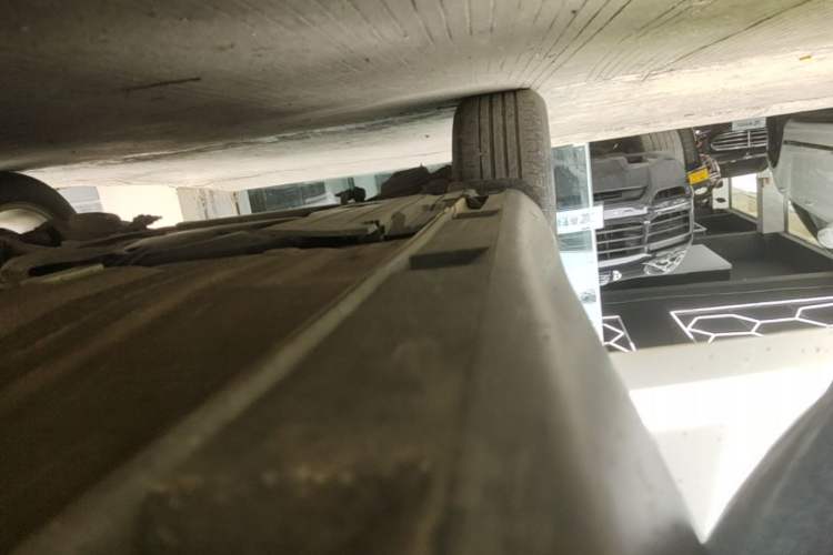 Used Ford Focus 2012 Hatchback 1.6L Automatic Fashion Edition Right Side Sill