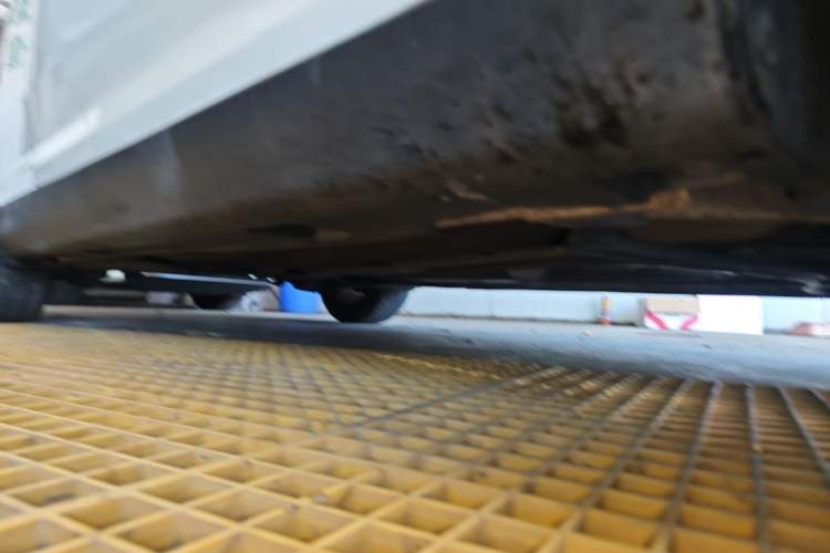 Used Ford Focus 2012 Sedan 1.6L Automatic Fashion Edition Right Side Sill