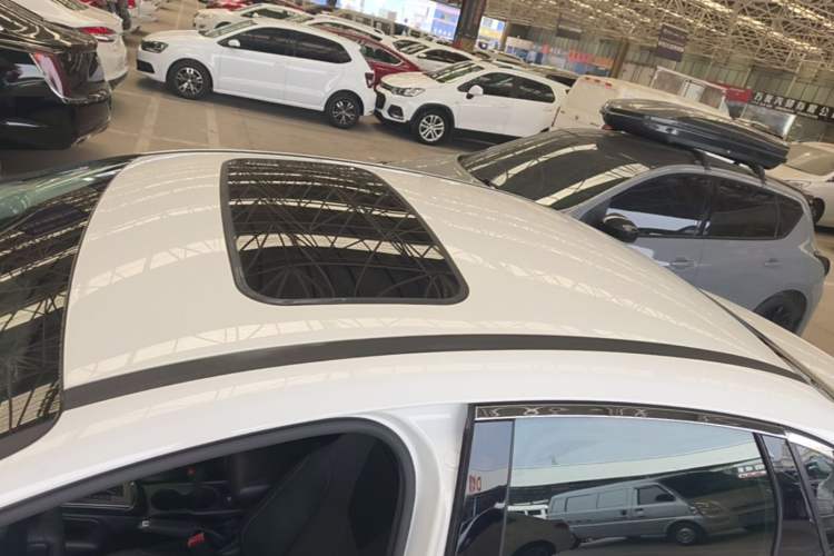 Used Ford Focus 2012 Sedan 1.6L Automatic Fashion Edition Roof
