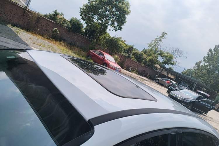 Used Ford Focus 2012 Sedan 1.6L Automatic Fashion Edition Roof