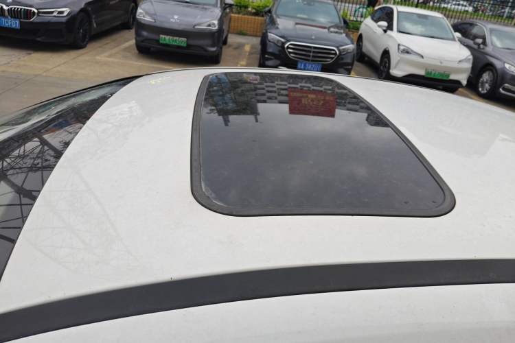 Used Ford Focus 2012 Sedan 2.0L Automatic Flagship Model Roof