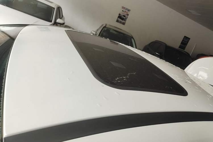 Used Ford Focus 2012 Sedan 1.6L Automatic Fashion Edition Roof