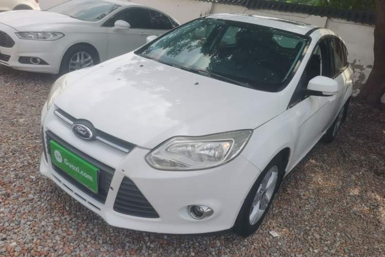 Used Ford Focus 2012 Hatchback 1.6L Manual Fashion Edition Guazi used car, China used car export, Used car for sale, Used  cars, Cheapest cars for sale