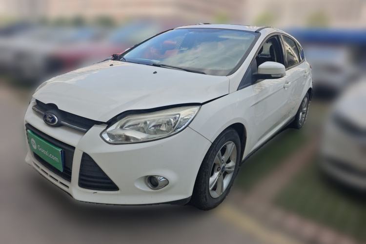 Used Ford Focus 2012 Hatchback 1.6L Automatic Fashion Edition Guazi used car, China used car export, Used car for sale, Used cars, Cheapest cars for sale