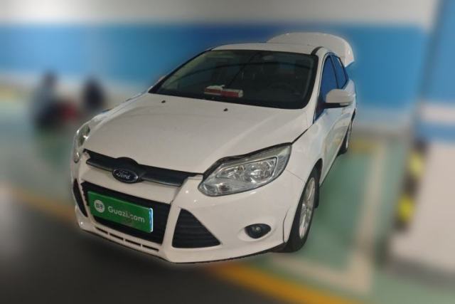 Ojetý Ford Focus 2012 Sedan 1.6L Automatic Comfort Model