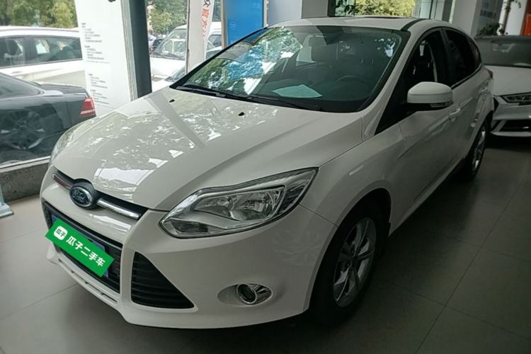 Used Ford Focus 2012 Hatchback 1.6L Manual Fashion Edition Guazi used car, China used car export, Used car for sale, Used cars, Cheapest cars for sale