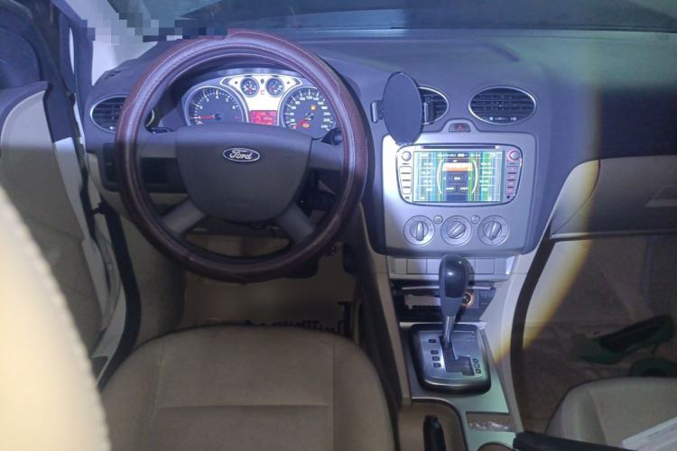 Used Ford Focus 2012 Hatchback Classic 1.8L Automatic Fashion Edition Steering Wheel