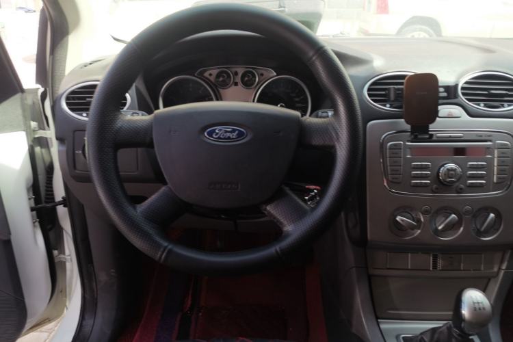 Used Ford Focus 2012 Hatchback Classic 1.8L Manual Base Model Steering Wheel
