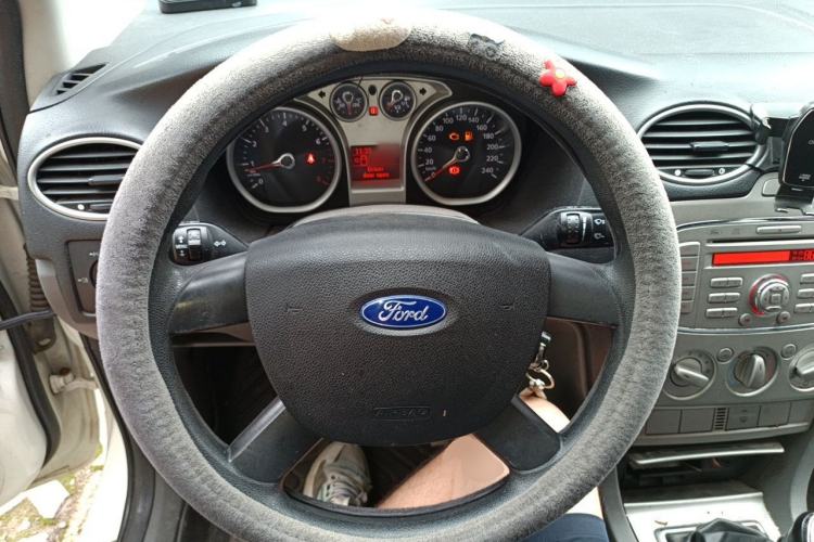 Used Ford Focus 2012 Hatchback Classic 1.8L Manual Base Model Steering Wheel
