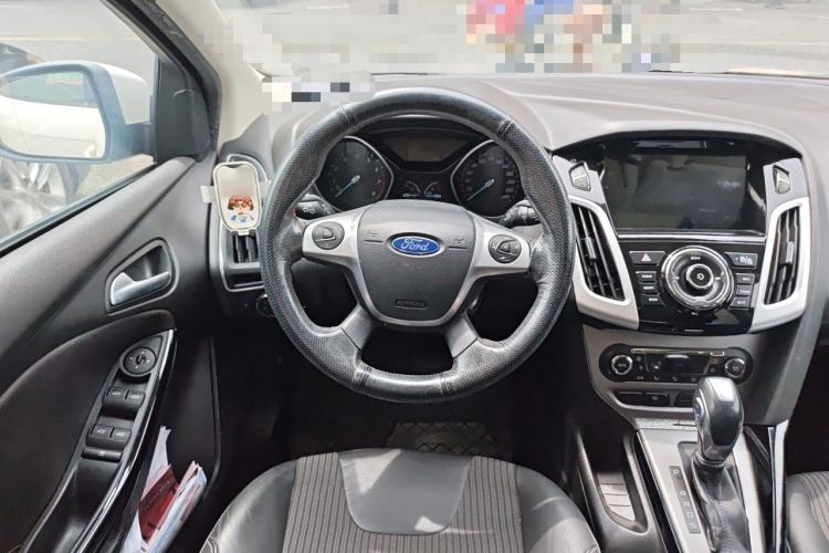 Used Ford Focus 2012 Hatchback 1.6L Automatic Fashion Edition Steering Wheel