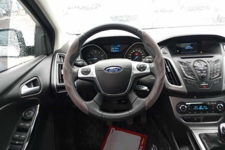 Used Ford Focus 2012 Hatchback 1.6L Manual Fashion Edition Steering Wheel
