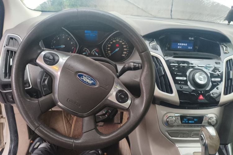 Used Ford Focus 2012 Sedan 1.6L Automatic Prestige Model Steering Wheel
