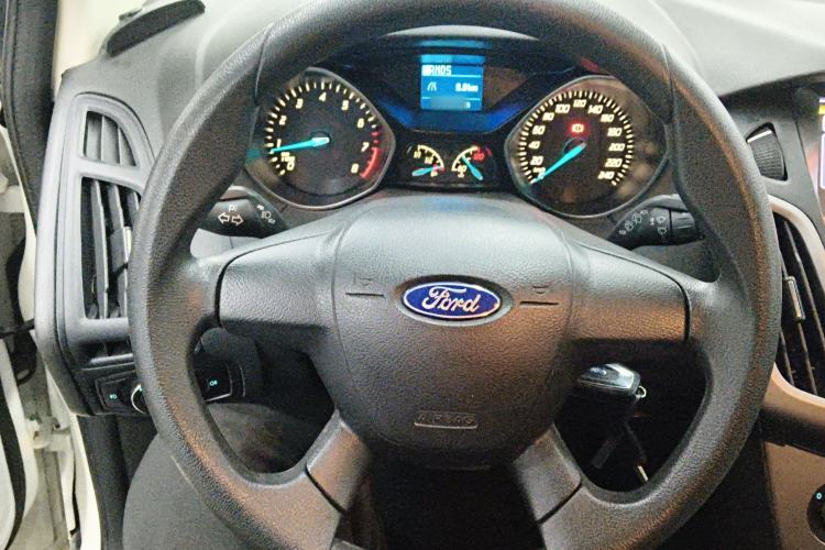 Used Ford Focus 2012 Hatchback 1.6L Automatic Comfort Model Steering Wheel