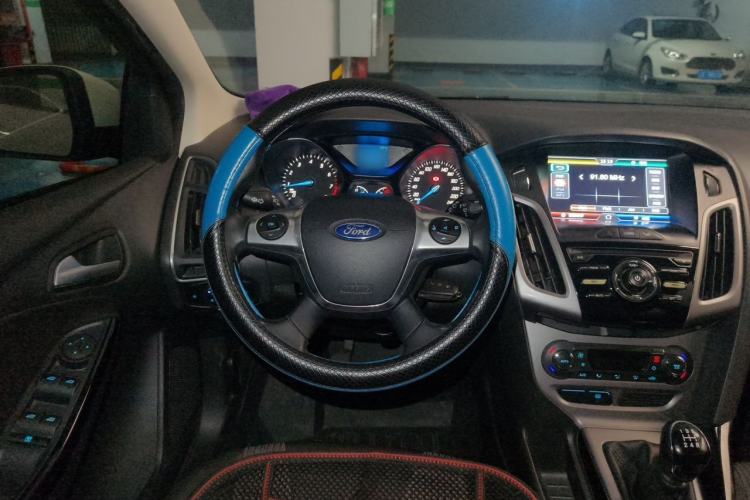 Used Ford Focus 2012 Hatchback 1.6L Manual Fashion Edition Steering Wheel