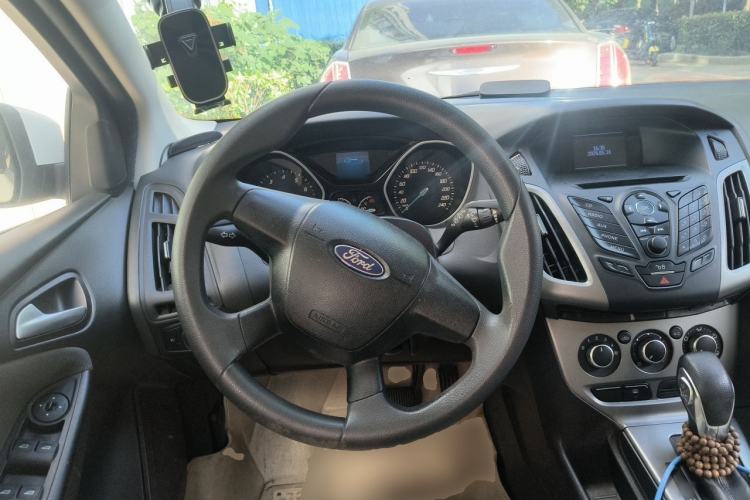 Used Ford Focus 2012 Hatchback 1.6L Automatic Comfort Model Steering Wheel