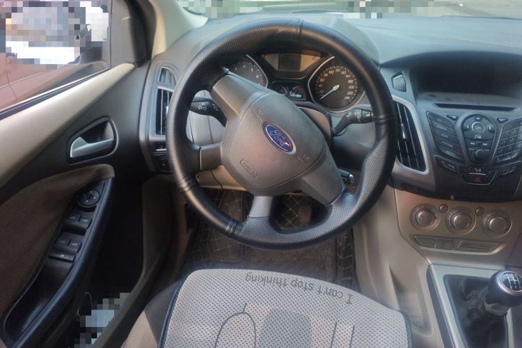 Used Ford Focus 2012 Sedan 1.6L Manual Comfort Model Steering Wheel